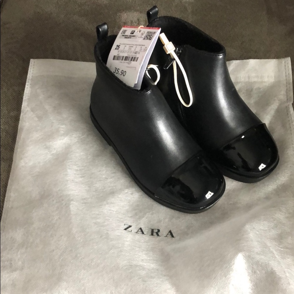 BRAND NEW, Kids Zara boots.